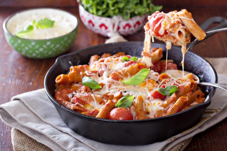 Christmas recipes: panzerotti, fresh pasta and holiday desserts