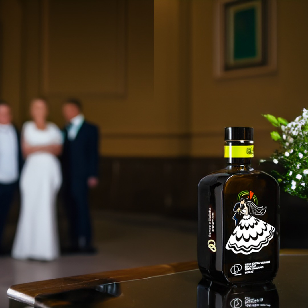 Uniche come il Vostro Amore: Bomboniere Matrimonio Personalizzate con Olio Extravergine d'Oliva Uniche come il Vostro Amore: Bomboniere Matrimonio Personalizzate con Olio Extravergine d'Oliva