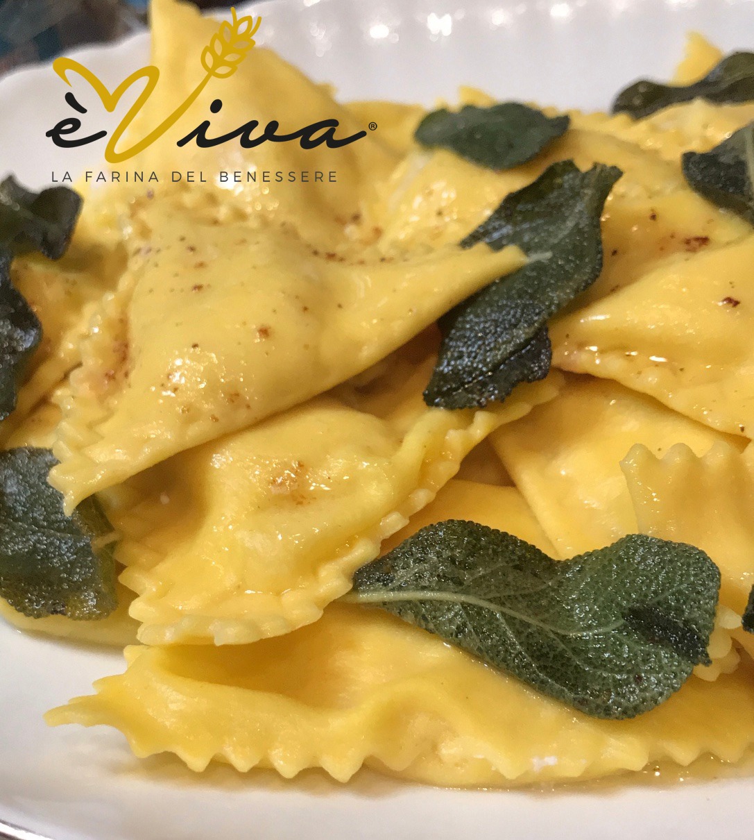 Ravioli fatti in casa con ricotta e speck