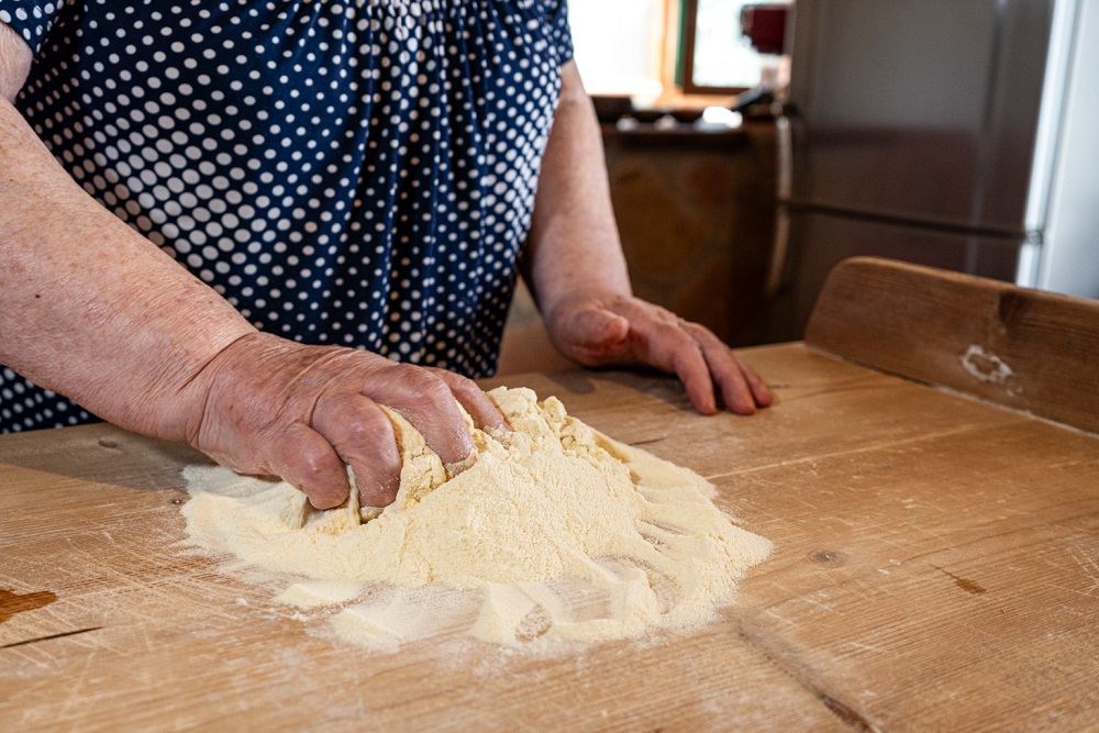 Différences entre farine complète et farine type 0: laquelle choisir et pourquoi Différences entre farine complète et farine type 0: laquelle choisir et pourquoi